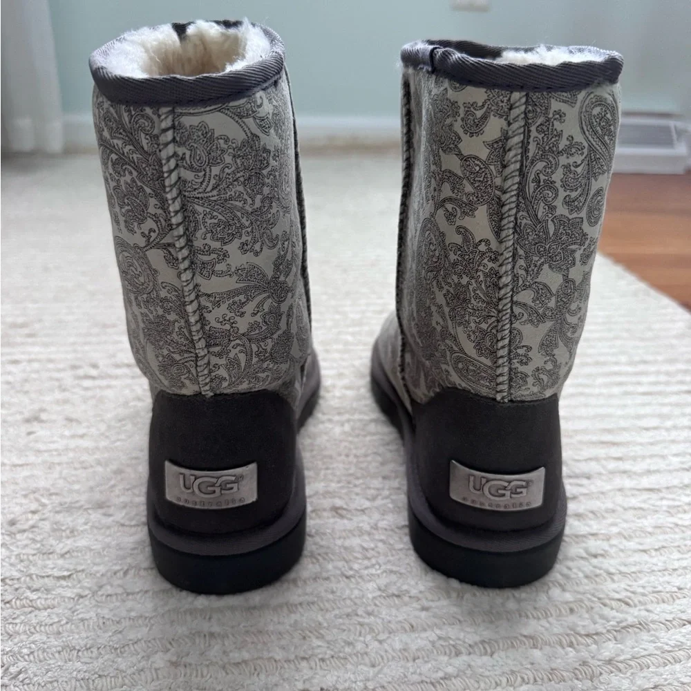 NWT UGG Women's Classic Short Gray Paisley Boots